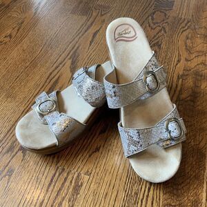 Dansko Sophie Sandals‎ Women's EU 42 US 11-11.5 Two Straps Snakeskin Silver Gold